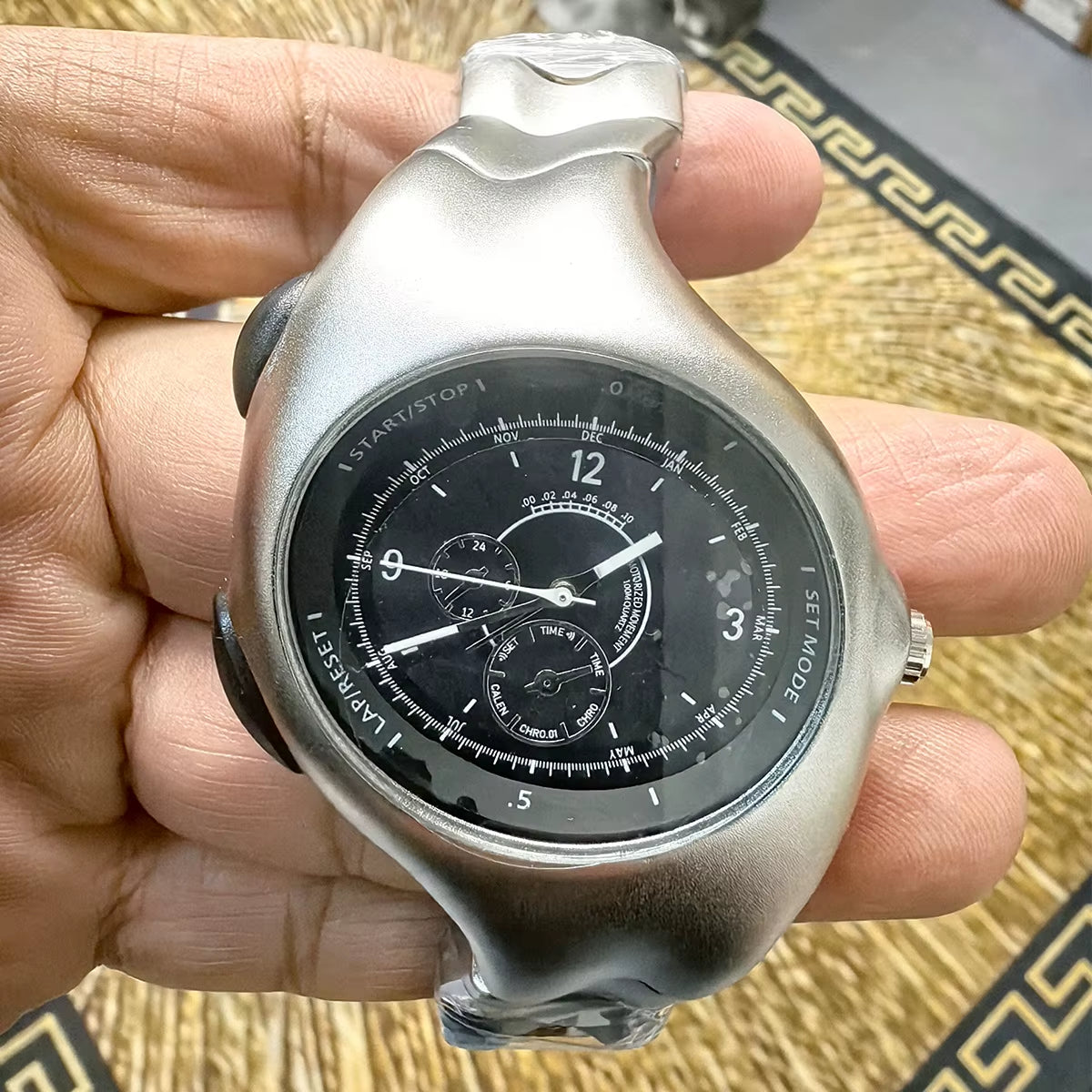 Alien Twist Original Watch Distorted Y2K Watch Fashion Trendy Retro Watch Premium Ins Sports Individual Niche Design Quartz